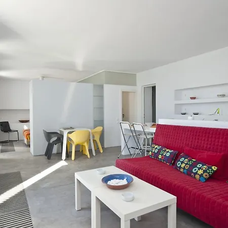 The Edge Luxury Summer House *